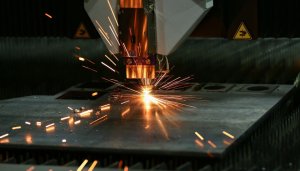 Laserowe cięcie metalu